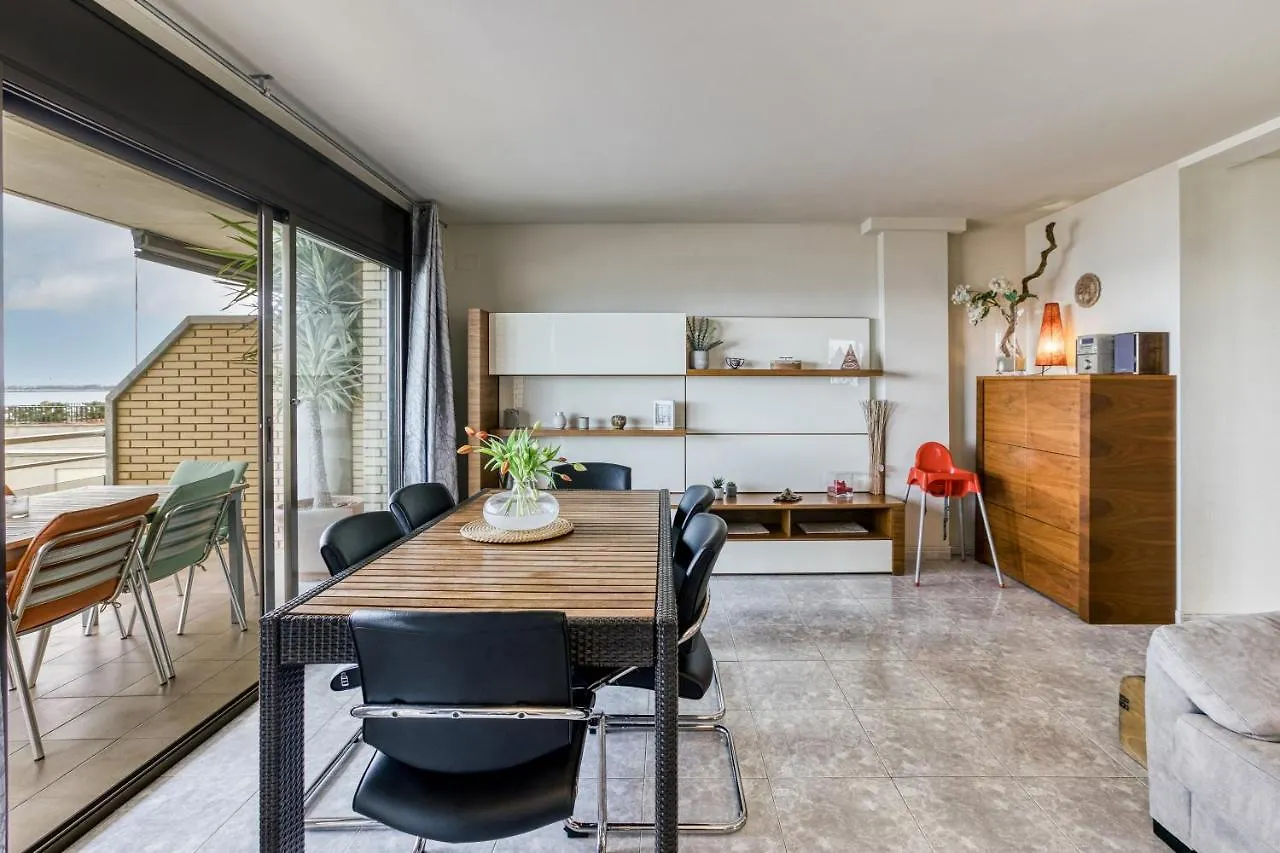 Roses Frontline Perfect For Family Apartment 0*,