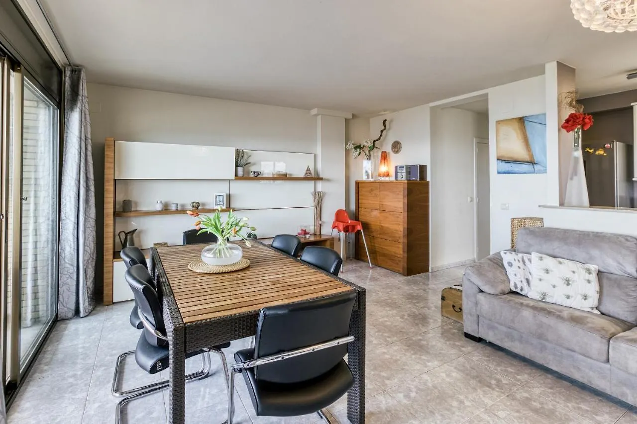 Roses Frontline Perfect For Family Apartment